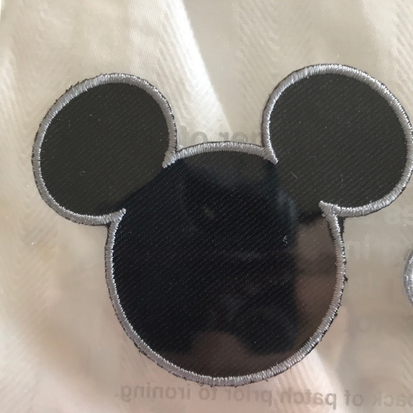 ❣️3/$25 -4 Mickey Mouse Iron on Patches - Picture 3 of 6